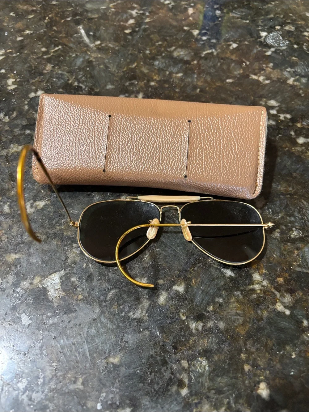 Vintage Rayban B&L Aviator sunglasses!!